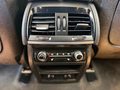 Used 2018 BMW X5 xDrive40e AWD/4WD image 32