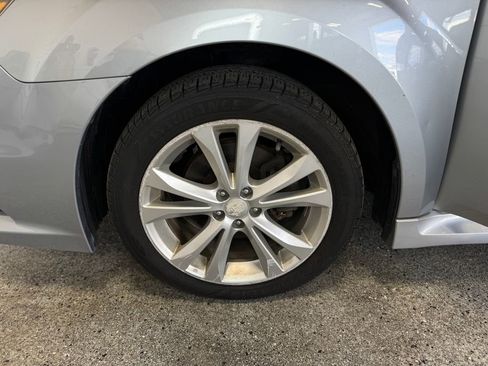 Used 2013 Subaru Legacy 2.5i Premium AWD/4WD image 25