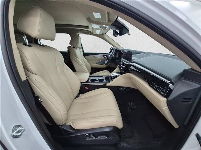 Used 2025 Acura MDX FWD image 25