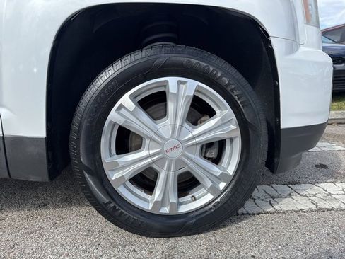 Used 2017 GMC Terrain SLT w/ Open Road Package image 9