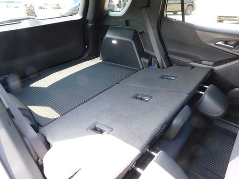 New 2026 Chevrolet Equinox RS w/ LPO, Floor Liner Package AWD/4WD image 26