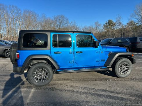 Used 2026 Jeep Wrangler Unlimited Sport AWD/4WD image 4