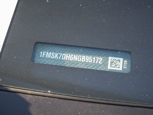 Used 2022 Ford Explorer XLT w/ Equipment Group 202A RWD image 27