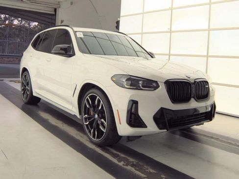 Used 2023 BMW X3 M40i w/ Premium Package image 4