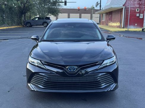 Used 2020 Toyota Camry LE w/ Sunroof Package FWD image 3