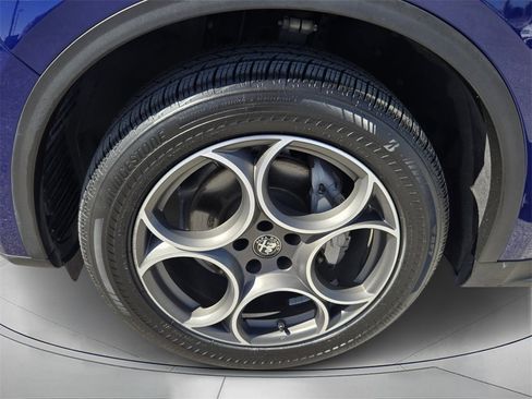 Used 2023 Alfa Romeo Stelvio Sprint image 9