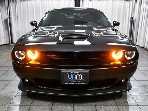 Used 2019 Dodge Challenger R/T Scat Pack RWD image 2