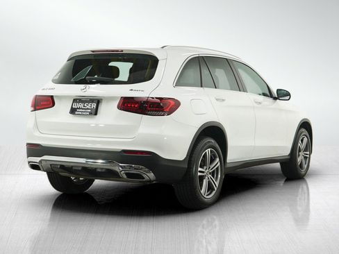 Used 2020 Mercedes-Benz GLC 300 4MATIC image 5