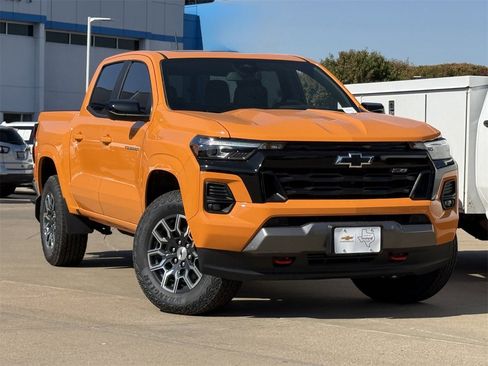 New 2026 Chevrolet Colorado Z71 w/ Technology Package image 2