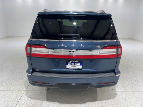Used 2019 Lincoln Navigator Select w/ Technology Package image 4