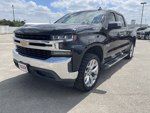 Used 2019 Chevrolet Silverado 1500 LT w/ Texas Edition image 8