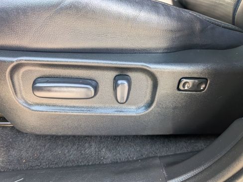 Used 2021 Toyota Tacoma TRD Off-Road w/ TRD Premium Off Road Package image 15