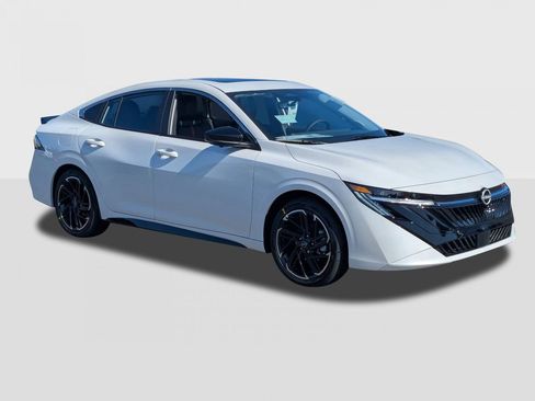 New 2026 Nissan Sentra SR image 7