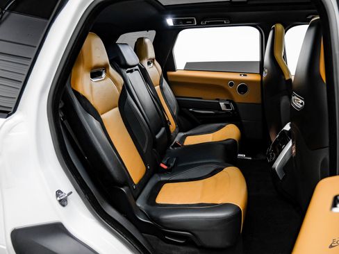 Used 2020 Land Rover Range Rover Sport SVR image 76