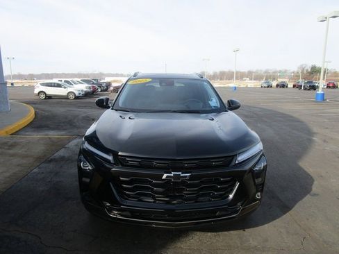 Certified 2025 Chevrolet Trax ACTIV w/ Sunroof Package image 8