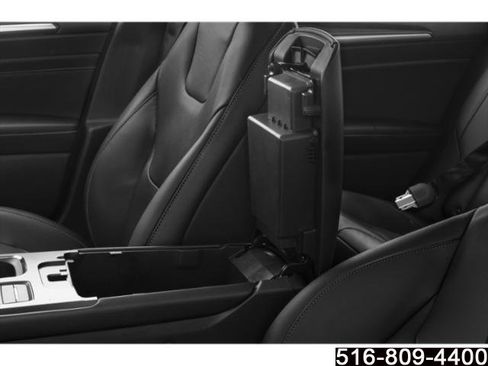 Used 2019 Ford Fusion Energi Titanium image 15