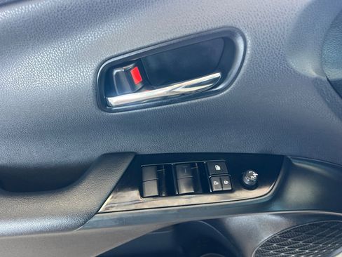 Certified 2022 Toyota Prius LE image 8