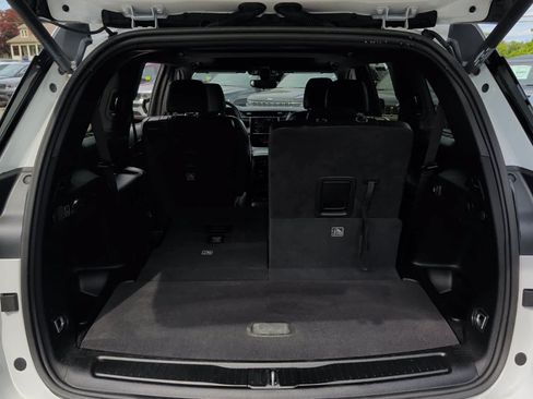 Used 2023 Jeep Grand Cherokee L Laredo AWD/4WD image 36