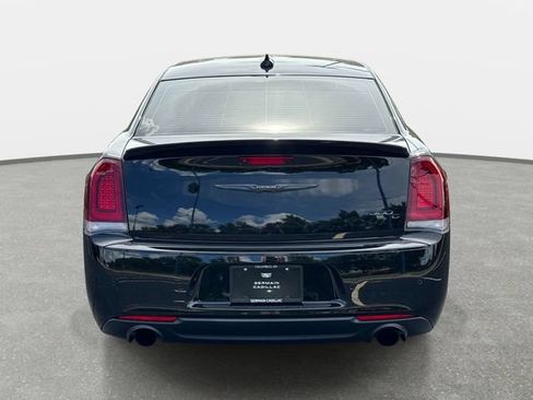 Used 2023 Chrysler 300 C RWD image 4