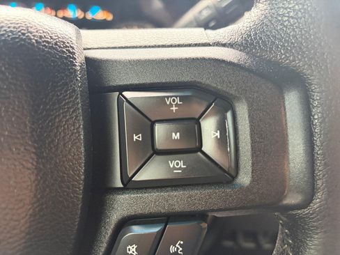 Used 2015 Ford F150 XLT w/ Equipment Group 302A Luxury AWD/4WD image 26