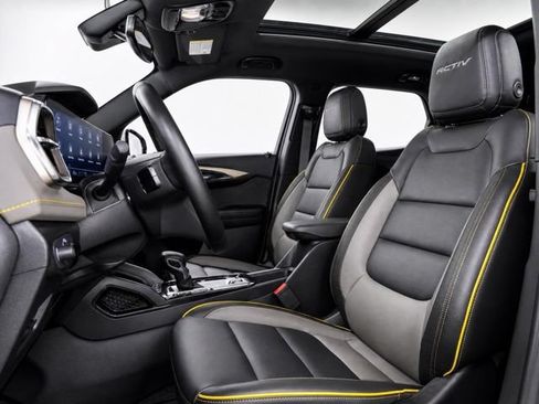 Used 2024 Chevrolet TrailBlazer ACTIV w/ Convenience Package AWD/4WD image 12