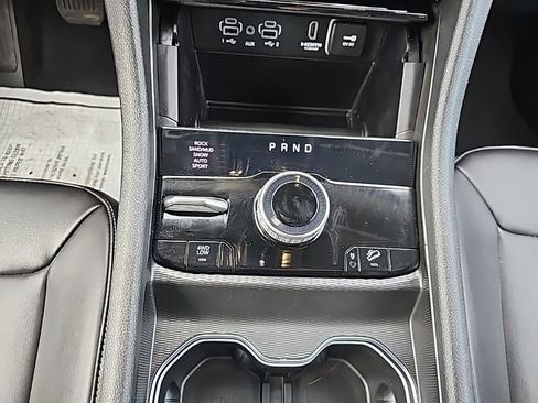 Used 2023 Jeep Grand Cherokee 4WD 4xe image 7