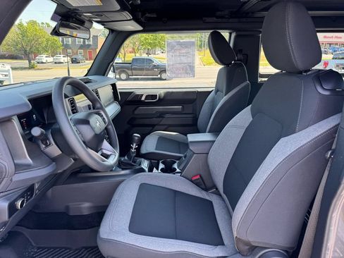Used 2025 Ford Bronco 2-Door AWD/4WD image 13