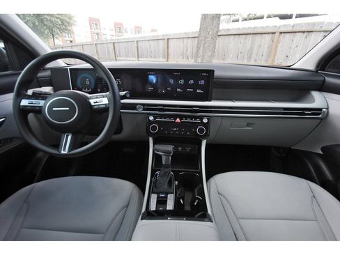 Certified 2026 Hyundai Tucson SEL FWD image 11