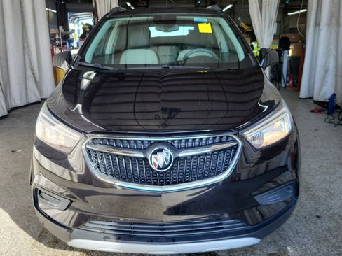 Used 2021 Buick Encore Preferred image 2
