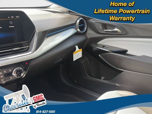 New 2026 Chevrolet Trax LT w/ Driver Confidence Package FWD image 33
