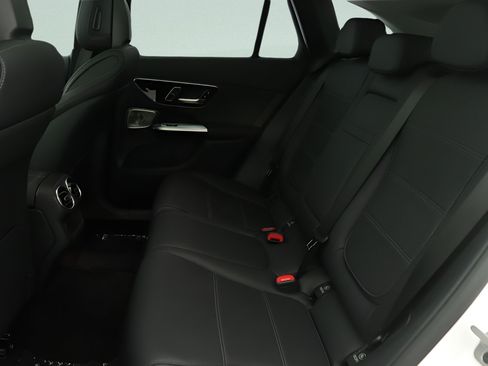 Certified 2023 Mercedes-Benz GLC 300 4MATIC image 31