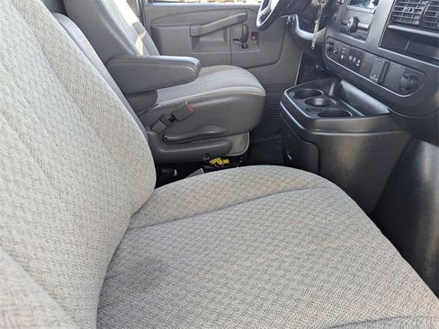 Used 2021 Chevrolet Express 2500 w/ Driver Convenience Package image 11