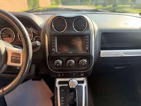 Used 2015 Jeep Compass High Altitude AWD/4WD image 20