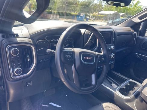 Used 2022 GMC Sierra 2500 AT4 w/ AT4 Premium Plus Package AWD/4WD image 6
