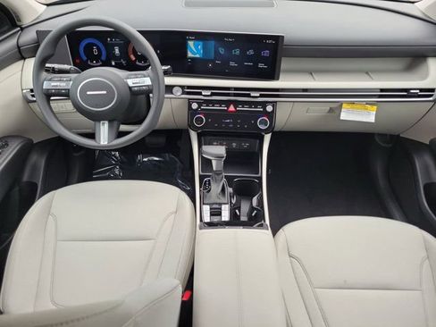 Used 2026 Hyundai Tucson SEL FWD image 11
