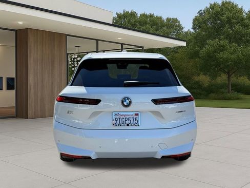 Used 2026 BMW iX xDrive45 w/ Climate Comfort Package image 10