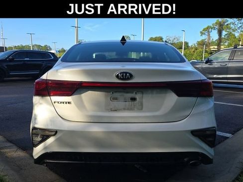Used 2021 Kia Forte LXS FWD image 4