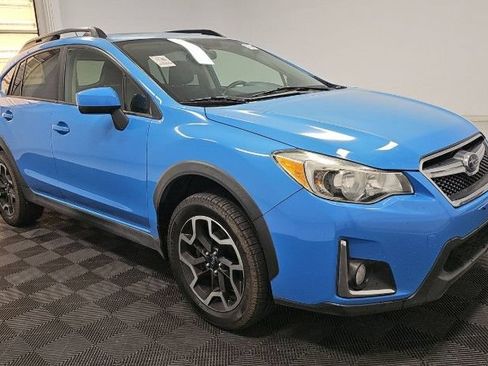 Used 2016 Subaru Crosstrek 2.0i Premium w/ Moonroof Package AWD/4WD image 1