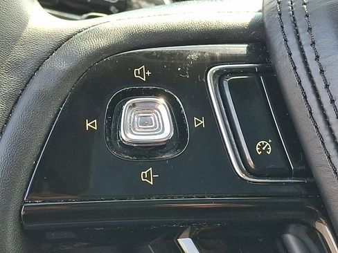 Used 2023 Lincoln Aviator Standard w/ Premium Package image 23