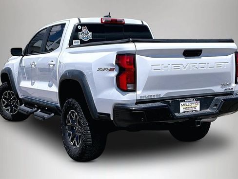 Certified 2024 Chevrolet Colorado ZR2 w/ ZR2 Convenience Package III AWD/4WD image 4