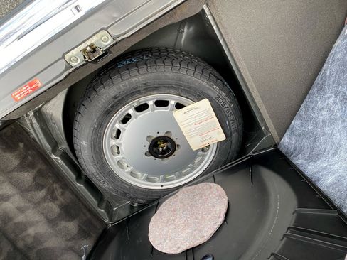 Used 1989 Mercedes-Benz 560 SL image 35