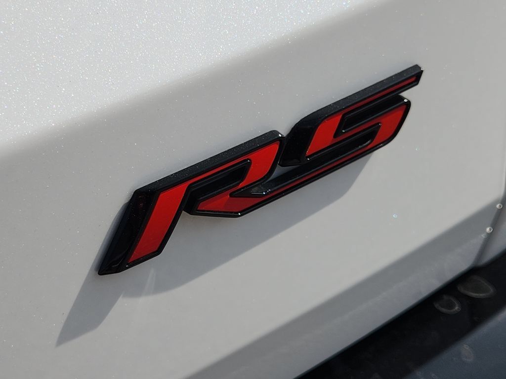New 2026 Chevrolet Traverse RS FWD image 7