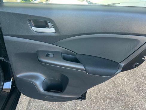 Used 2015 Honda CR-V LX image 15