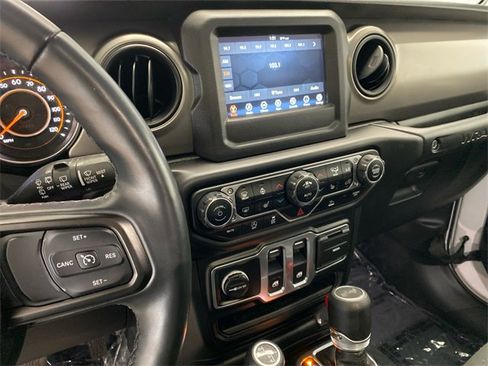 Used 2021 Jeep Wrangler Sport S image 19