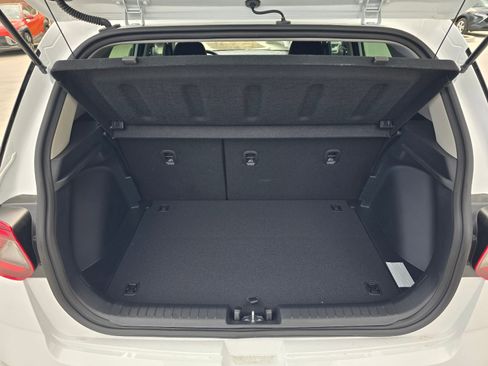 New 2026 Hyundai Venue SEL FWD image 25