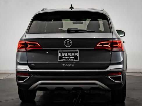 Used 2024 Volkswagen Taos SE image 10
