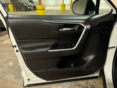 Certified 2024 Toyota RAV4 XLE AWD/4WD image 29