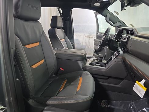 New 2026 GMC Sierra 1500 AT4 w/ AT4 Premium Package image 10