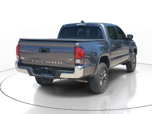 Used 2021 Toyota Tacoma SR5 RWD image 6
