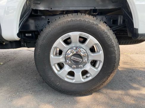 Used 2024 Ford F250 XLT AWD/4WD image 32
